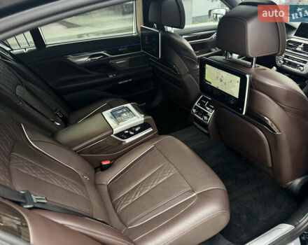 Черный БМВ 7 Серия, объемом двигателя 4.39 л и пробегом 160 тыс. км за 35000 $, фото 71 на Automoto.ua