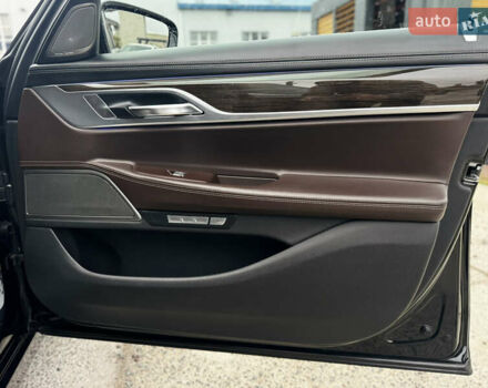 Черный БМВ 7 Серия, объемом двигателя 4.39 л и пробегом 160 тыс. км за 35000 $, фото 81 на Automoto.ua