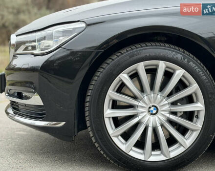Черный БМВ 7 Серия, объемом двигателя 4.39 л и пробегом 18 тыс. км за 63000 $, фото 9 на Automoto.ua