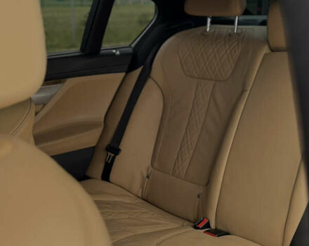 Черный БМВ 7 Серия, объемом двигателя 4.39 л и пробегом 190 тыс. км за 31000 $, фото 17 на Automoto.ua