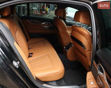 Черный БМВ 7 Серия, объемом двигателя 4.4 л и пробегом 228 тыс. км за 26400 $, фото 47 на Automoto.ua