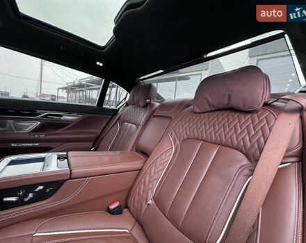 Черный БМВ 7 Серия, объемом двигателя 4.39 л и пробегом 183 тыс. км за 31900 $, фото 32 на Automoto.ua