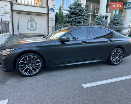Черный БМВ 7 Серия, объемом двигателя 4.39 л и пробегом 220 тыс. км за 26500 $, фото 1 на Automoto.ua
