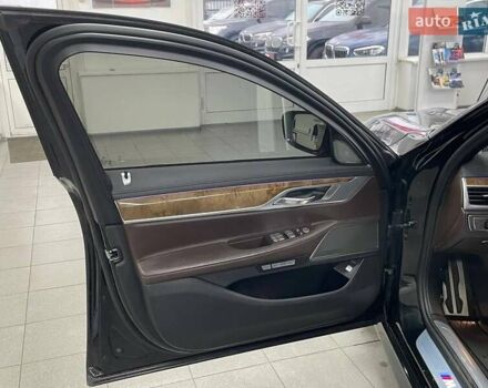 Черный БМВ 7 Серия, объемом двигателя 2.99 л и пробегом 178 тыс. км за 39990 $, фото 17 на Automoto.ua