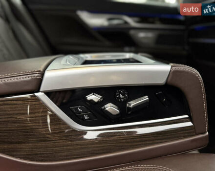 Черный БМВ 7 Серия, объемом двигателя 4.39 л и пробегом 160 тыс. км за 35000 $, фото 73 на Automoto.ua