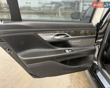 Черный БМВ 7 Серия, объемом двигателя 3 л и пробегом 120 тыс. км за 38000 $, фото 22 на Automoto.ua