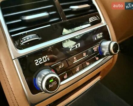 Чорний БМВ 7 Серія, об'ємом двигуна 2.01 л та пробігом 160 тис. км за 36999 $, фото 84 на Automoto.ua