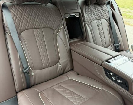 Черный БМВ 7 Серия, объемом двигателя 4.39 л и пробегом 18 тыс. км за 63000 $, фото 50 на Automoto.ua