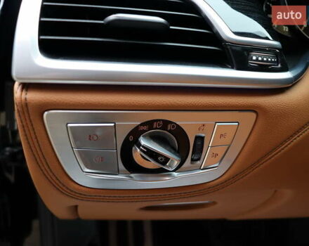 Черный БМВ 7 Серия, объемом двигателя 4.4 л и пробегом 228 тыс. км за 26400 $, фото 19 на Automoto.ua