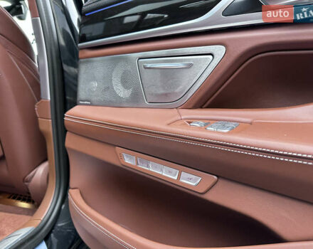 Черный БМВ 7 Серия, объемом двигателя 4.39 л и пробегом 183 тыс. км за 31900 $, фото 36 на Automoto.ua