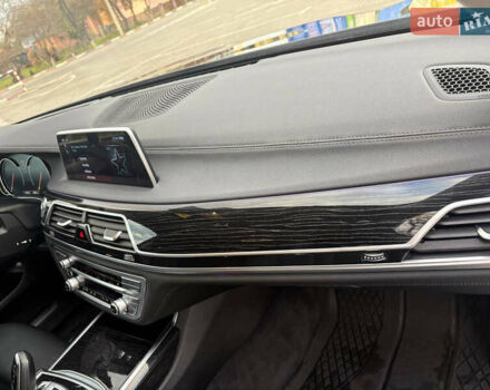 Черный БМВ 7 Серия, объемом двигателя 2.99 л и пробегом 175 тыс. км за 39550 $, фото 11 на Automoto.ua