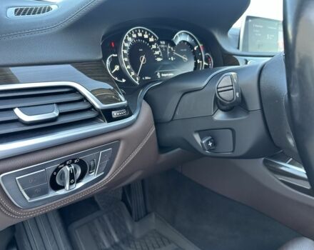 Чорний БМВ 7 Серія, об'ємом двигуна 3 л та пробігом 165 тис. км за 33700 $, фото 13 на Automoto.ua