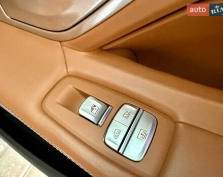 Чорний БМВ 7 Серія, об'ємом двигуна 2.01 л та пробігом 160 тис. км за 36999 $, фото 70 на Automoto.ua