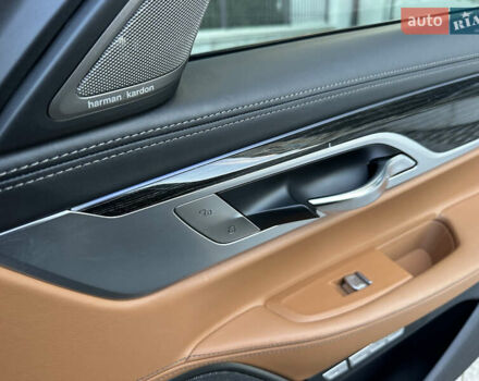 Черный БМВ 7 Серия, объемом двигателя 4.4 л и пробегом 220 тыс. км за 25500 $, фото 66 на Automoto.ua