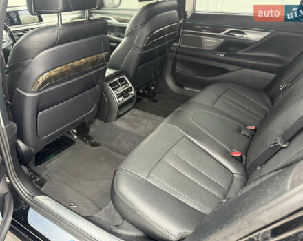 Черный БМВ 7 Серия, объемом двигателя 3 л и пробегом 120 тыс. км за 38000 $, фото 19 на Automoto.ua