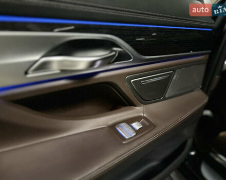 Черный БМВ 7 Серия, объемом двигателя 2.99 л и пробегом 133 тыс. км за 29900 $, фото 13 на Automoto.ua