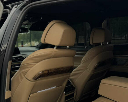 Черный БМВ 7 Серия, объемом двигателя 4.39 л и пробегом 190 тыс. км за 31000 $, фото 15 на Automoto.ua