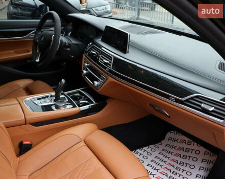 Черный БМВ 7 Серия, объемом двигателя 4.4 л и пробегом 228 тыс. км за 26400 $, фото 51 на Automoto.ua