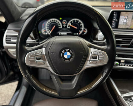 Черный БМВ 7 Серия, объемом двигателя 4.39 л и пробегом 160 тыс. км за 35000 $, фото 32 на Automoto.ua