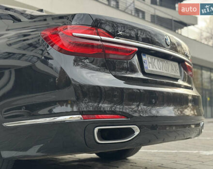 Черный БМВ 7 Серия, объемом двигателя 2.99 л и пробегом 178 тыс. км за 42500 $, фото 41 на Automoto.ua