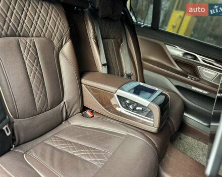 Черный БМВ 7 Серия, объемом двигателя 2.99 л и пробегом 178 тыс. км за 42500 $, фото 28 на Automoto.ua