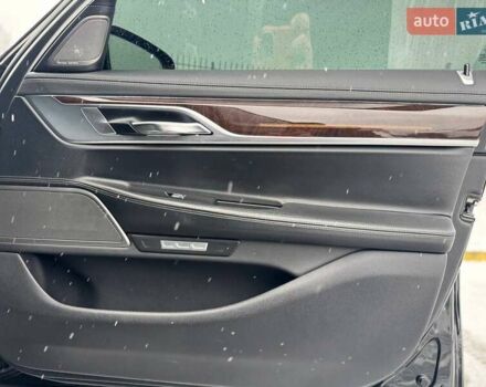 Черный БМВ 7 Серия, объемом двигателя 2.99 л и пробегом 186 тыс. км за 34500 $, фото 39 на Automoto.ua