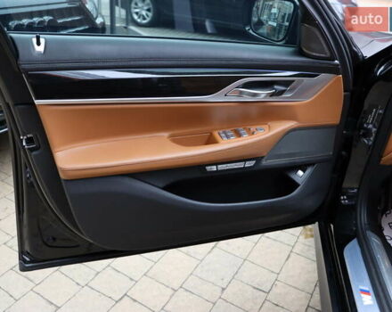 Черный БМВ 7 Серия, объемом двигателя 4.4 л и пробегом 228 тыс. км за 26400 $, фото 11 на Automoto.ua