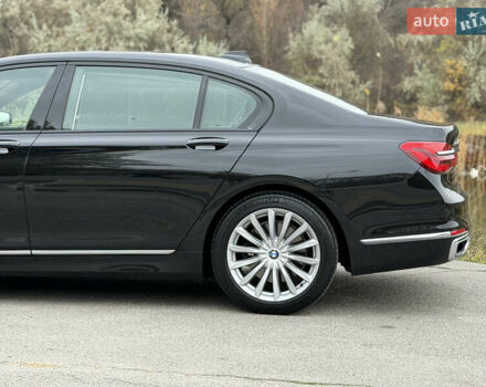 Черный БМВ 7 Серия, объемом двигателя 4.39 л и пробегом 18 тыс. км за 63000 $, фото 6 на Automoto.ua