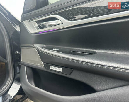 Черный БМВ 7 Серия, объемом двигателя 3 л и пробегом 185 тыс. км за 27000 $, фото 24 на Automoto.ua