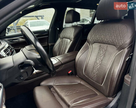 Черный БМВ 7 Серия, объемом двигателя 4.39 л и пробегом 160 тыс. км за 35000 $, фото 28 на Automoto.ua