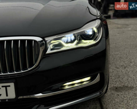 Черный БМВ 7 Серия, объемом двигателя 4.39 л и пробегом 160 тыс. км за 35000 $, фото 9 на Automoto.ua