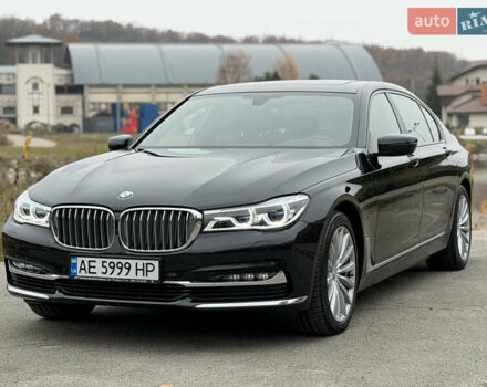 Черный БМВ 7 Серия, объемом двигателя 4.39 л и пробегом 18 тыс. км за 63000 $, фото 1 на Automoto.ua