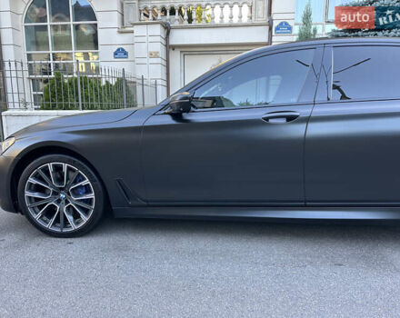 Черный БМВ 7 Серия, объемом двигателя 4.4 л и пробегом 220 тыс. км за 25500 $, фото 56 на Automoto.ua