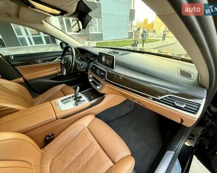 Чорний БМВ 7 Серія, об'ємом двигуна 2.01 л та пробігом 160 тис. км за 36999 $, фото 63 на Automoto.ua