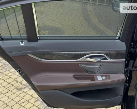 Чорний БМВ 7 Серія, об'ємом двигуна 2.99 л та пробігом 198 тис. км за 33000 $, фото 8 на Automoto.ua