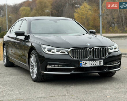 Черный БМВ 7 Серия, объемом двигателя 4.39 л и пробегом 18 тыс. км за 63000 $, фото 3 на Automoto.ua