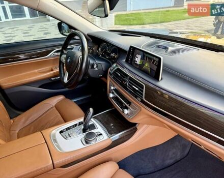 Чорний БМВ 7 Серія, об'ємом двигуна 2.01 л та пробігом 160 тис. км за 36999 $, фото 62 на Automoto.ua