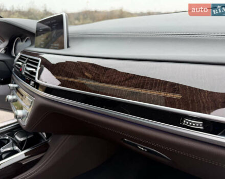 Черный БМВ 7 Серия, объемом двигателя 4.39 л и пробегом 18 тыс. км за 63000 $, фото 57 на Automoto.ua