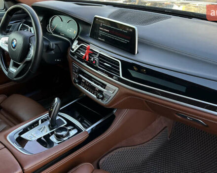 Черный БМВ 7 Серия, объемом двигателя 4.39 л и пробегом 30 тыс. км за 72000 $, фото 56 на Automoto.ua