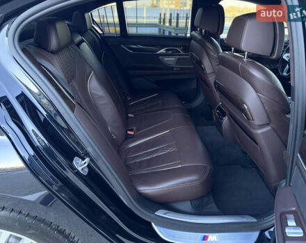 Черный БМВ 7 Серия, объемом двигателя 3 л и пробегом 160 тыс. км за 38500 $, фото 25 на Automoto.ua