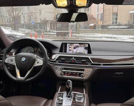 Чорний БМВ 7 Серія, об'ємом двигуна 2 л та пробігом 143 тис. км за 35000 $, фото 37 на Automoto.ua
