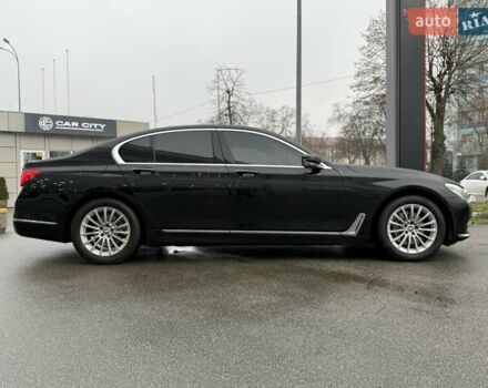 Черный БМВ 7 Серия, объемом двигателя 2 л и пробегом 175 тыс. км за 36999 $, фото 7 на Automoto.ua