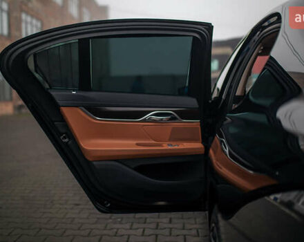 Черный БМВ 7 Серия, объемом двигателя 2.99 л и пробегом 243 тыс. км за 39000 $, фото 32 на Automoto.ua