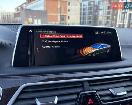 Черный БМВ 7 Серия, объемом двигателя 3 л и пробегом 160 тыс. км за 38500 $, фото 42 на Automoto.ua