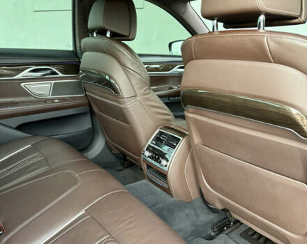 Чорний БМВ 7 Серія, об'ємом двигуна 2.99 л та пробігом 117 тис. км за 45000 $, фото 53 на Automoto.ua