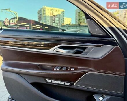 Черный БМВ 7 Серия, объемом двигателя 2.99 л и пробегом 116 тыс. км за 45000 $, фото 4 на Automoto.ua