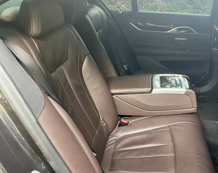 Черный БМВ 7 Серия, объемом двигателя 3 л и пробегом 218 тыс. км за 36500 $, фото 37 на Automoto.ua