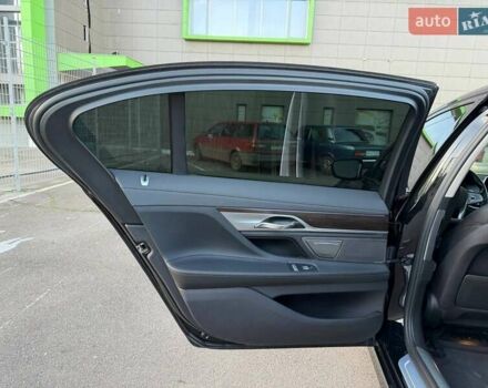 Черный БМВ 7 Серия, объемом двигателя 3 л и пробегом 130 тыс. км за 29000 $, фото 47 на Automoto.ua