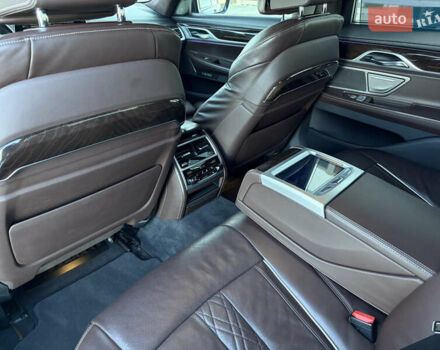 Черный БМВ 7 Серия, объемом двигателя 3 л и пробегом 160 тыс. км за 41500 $, фото 65 на Automoto.ua