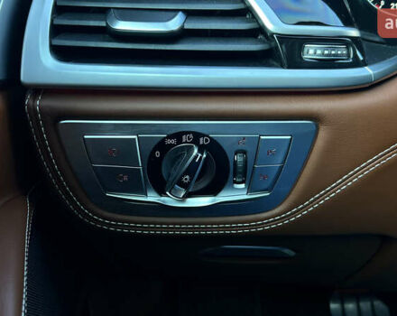 Черный БМВ 7 Серия, объемом двигателя 4.39 л и пробегом 30 тыс. км за 72000 $, фото 18 на Automoto.ua